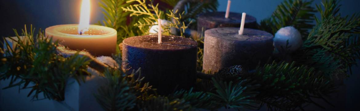 adventwreath-2.jpg